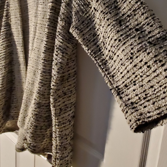 Old Navy XXL Lightweight Sweater Cardigan - Picture 3 of 5
